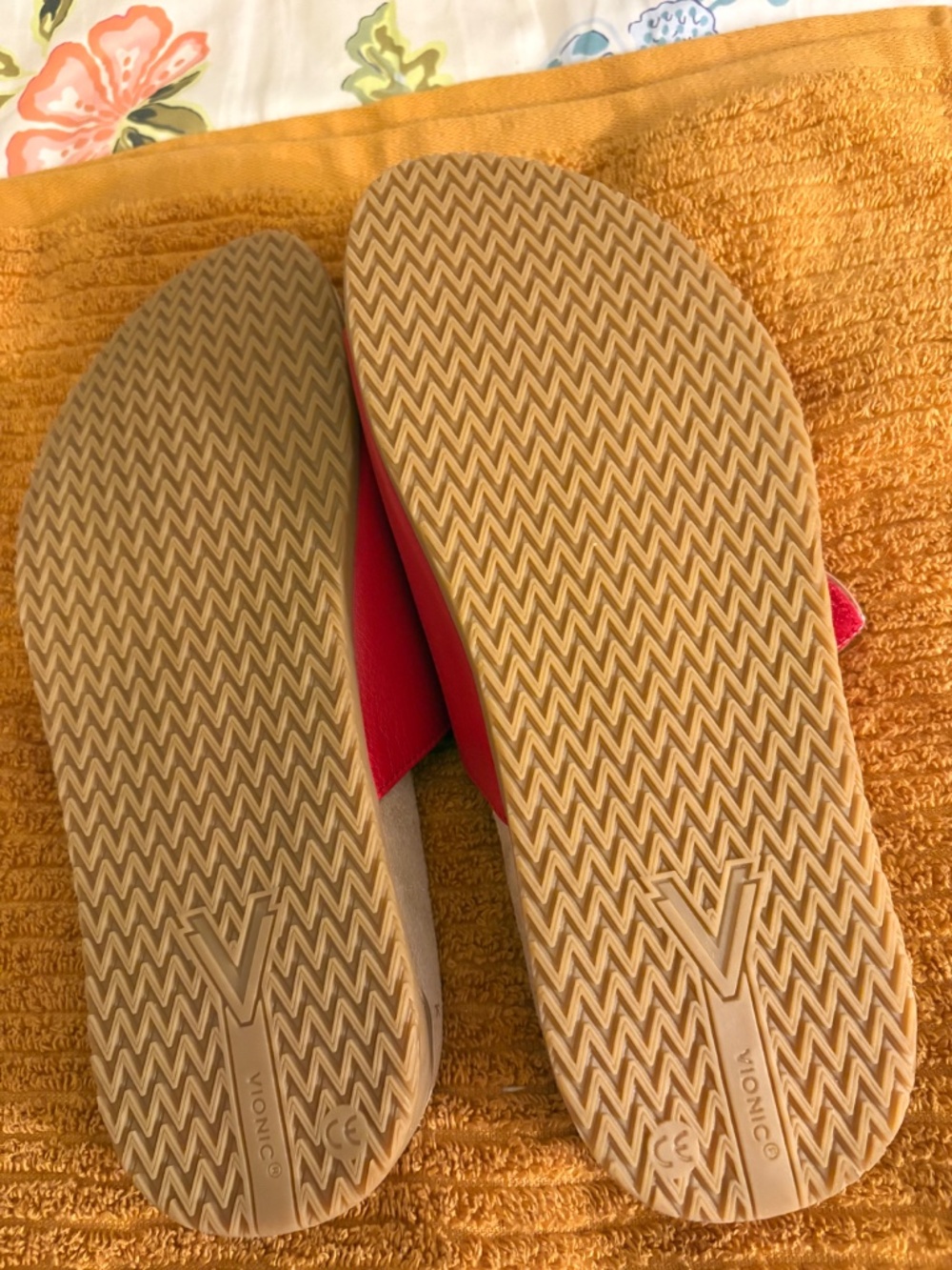 Vionic Shoes - Picture 10 of 10